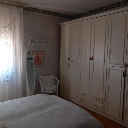 Con Piscina E Giardino Apartment *